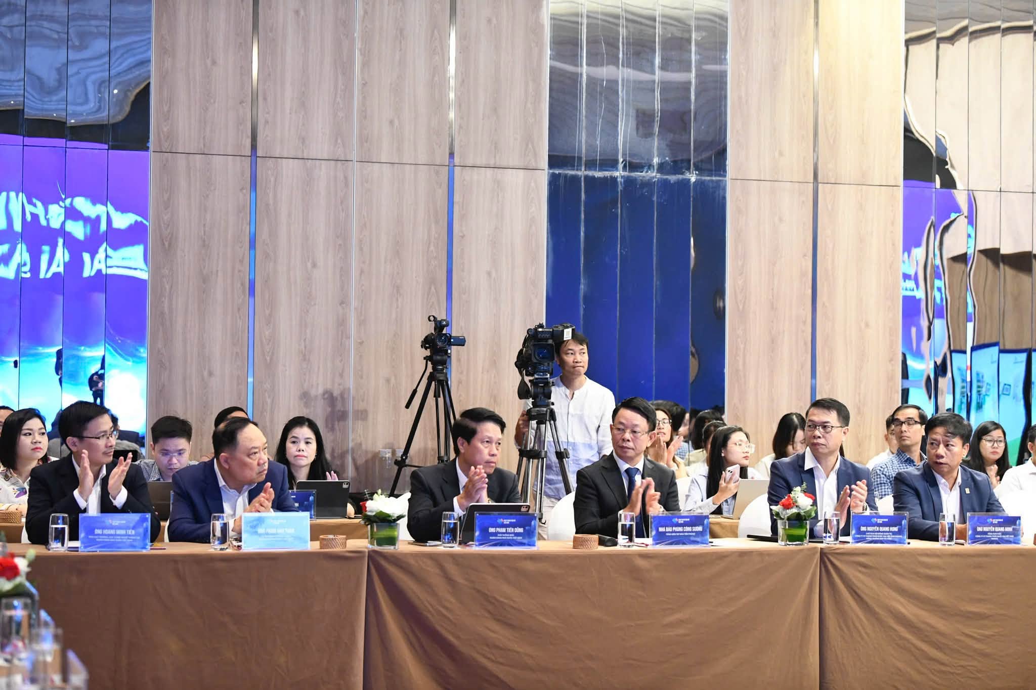 Hội thảo