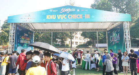 Phát sốt với 3 bước check-in nhận quà tại Sóng Festival