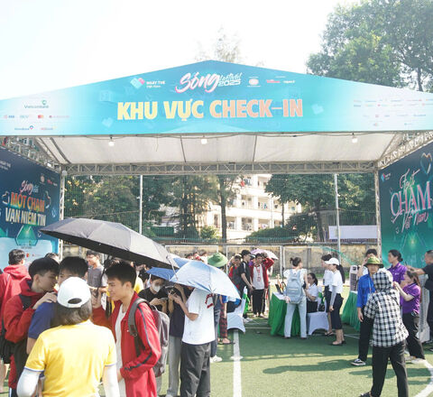Phát sốt với 3 bước check-in nhận quà tại Sóng Festival